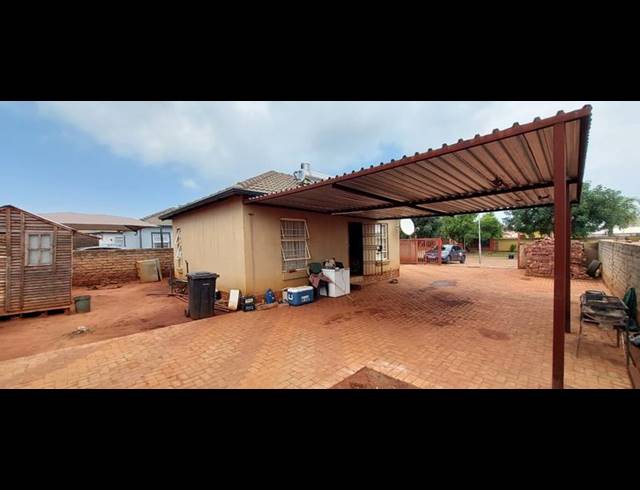 2 BEDROOM HOUSE FOR SALE IN THE ORCHARDS